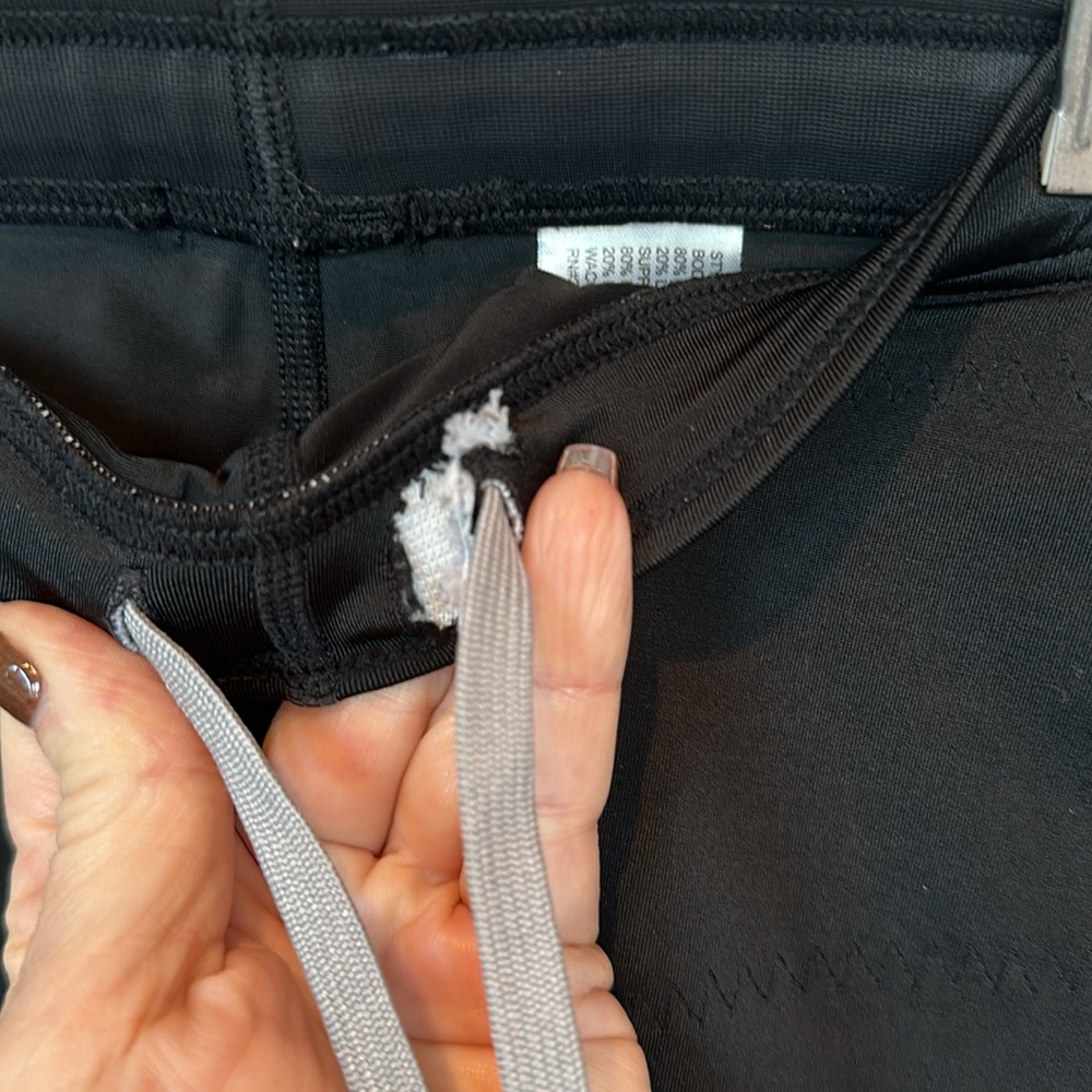 Cw-X 3/4 Stabilyx Compression Tights Size Medium - image 2